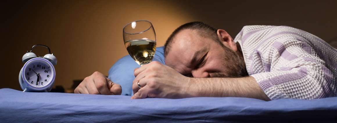 Alcool et sommeil : Effets sur la qualité, la durée et la santé