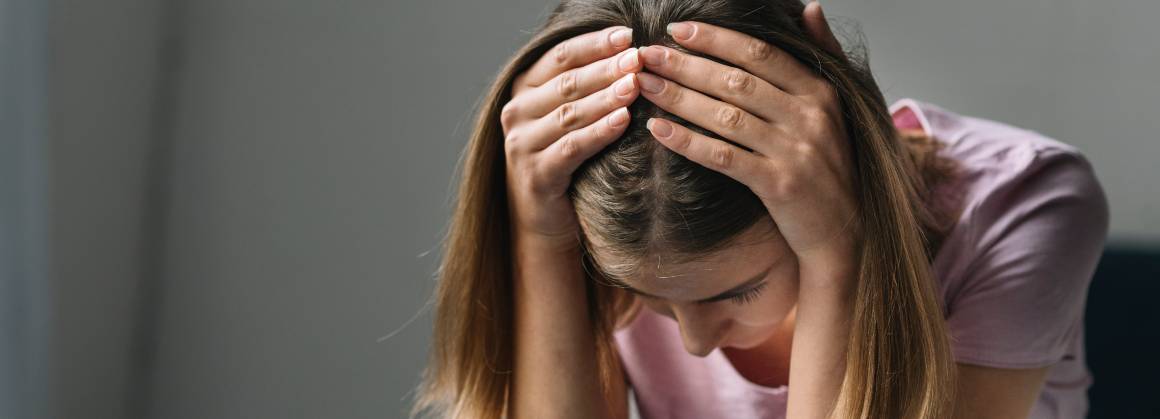 Le stress et l'anxiété peuvent-ils provoquer la chute des cheveux ?